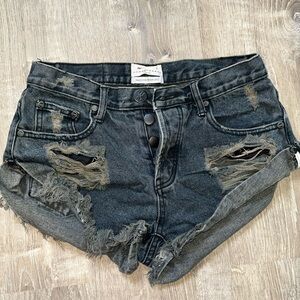 One Teaspoon Free People denim shorts. Size 26